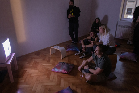12 HIŠA KULTURE MAŠA KNAPIČ HANNAH KOSELJ MARUŠIČ TIM TOPIĆ PIVKA  5.9.2025 - Valter Leban-0525